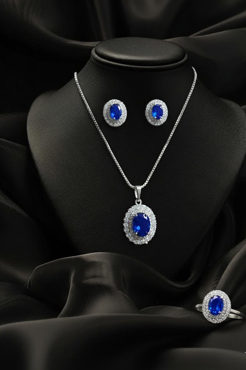 💎Emerald Elegance Halo Jewellery Set