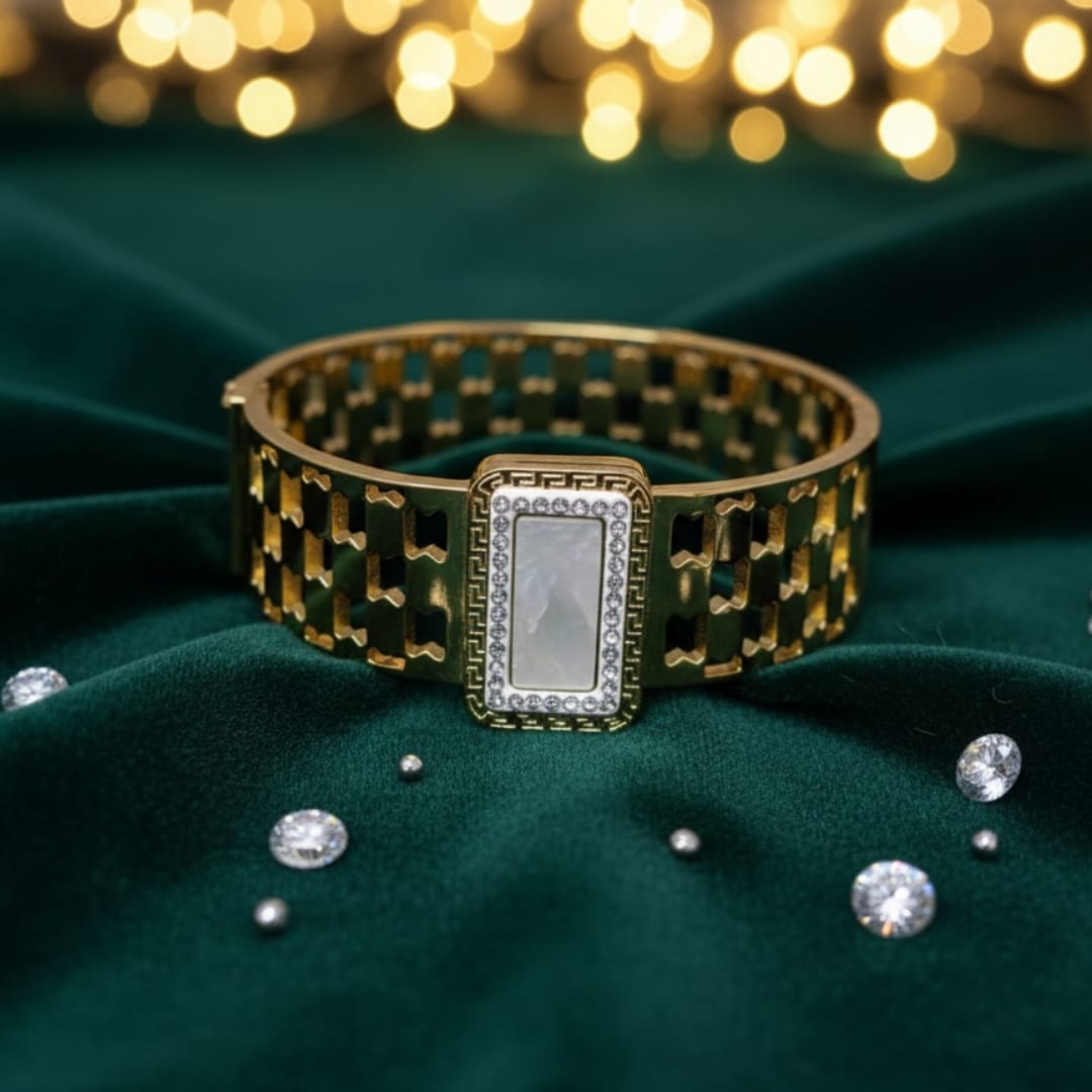 π Regal Radiance Gold Hand Cuff