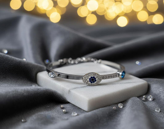 💎 Sapphire Sparkle Silver Hand Cuff