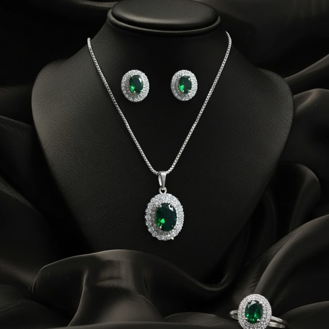 💎Emerald Elegance Halo Jewellery Set
